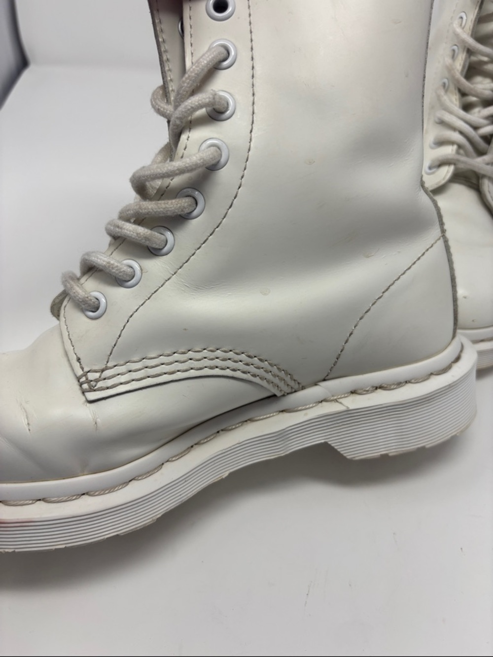 Dr. Martens | White Lace-Up Platform Combat Boots 5 docs - Picture 6 of 11
